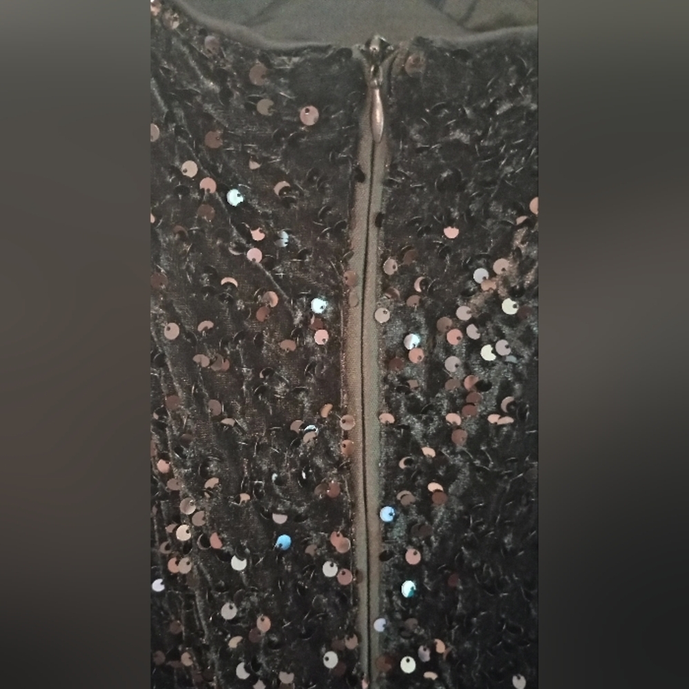 LAST CHANCE SALE Black Shein Icon Dress - Picture 4 of 14